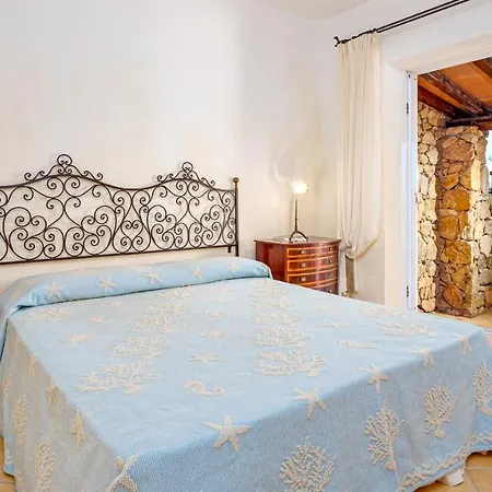 Villa Stella 6, Emma Arzachena