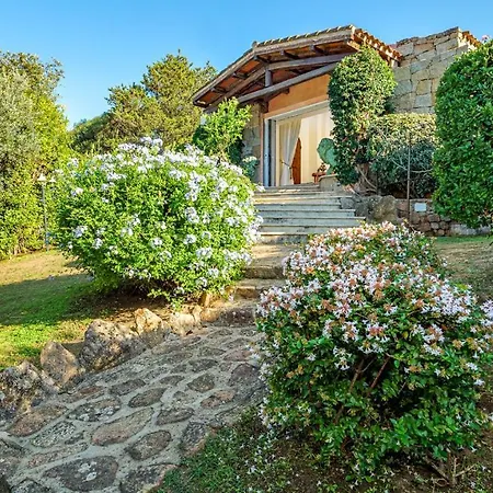 Stella 6, Emma Villa Arzachena