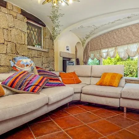 Stella 6, Emma * أرتْساكينا