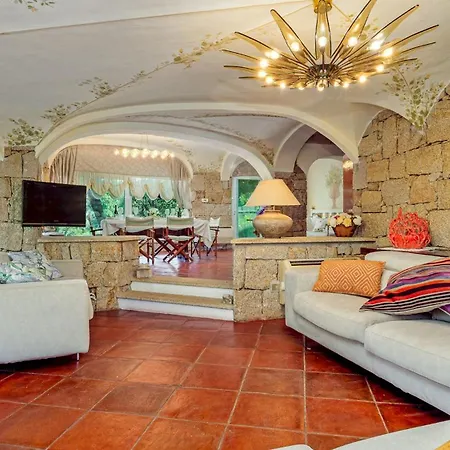 Stella 6, Emma * أرتْساكينا