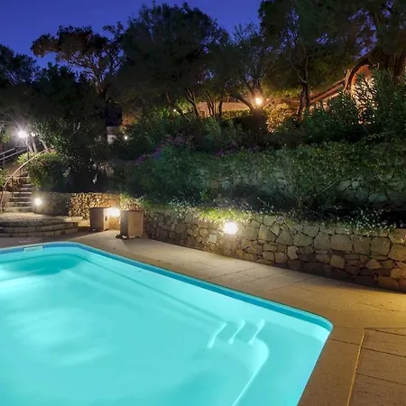 Stella 6, Emma أرتْساكينا